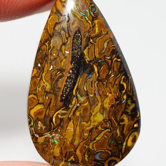 26 Carat Australian Koroit Boulder Opal - Picture 1 of 5